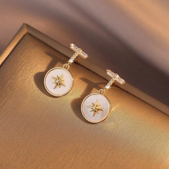 💎 BOGO❗️8-pointed shining Lucky Star Earrings mother of pearl gold - Picture 5 of 7
